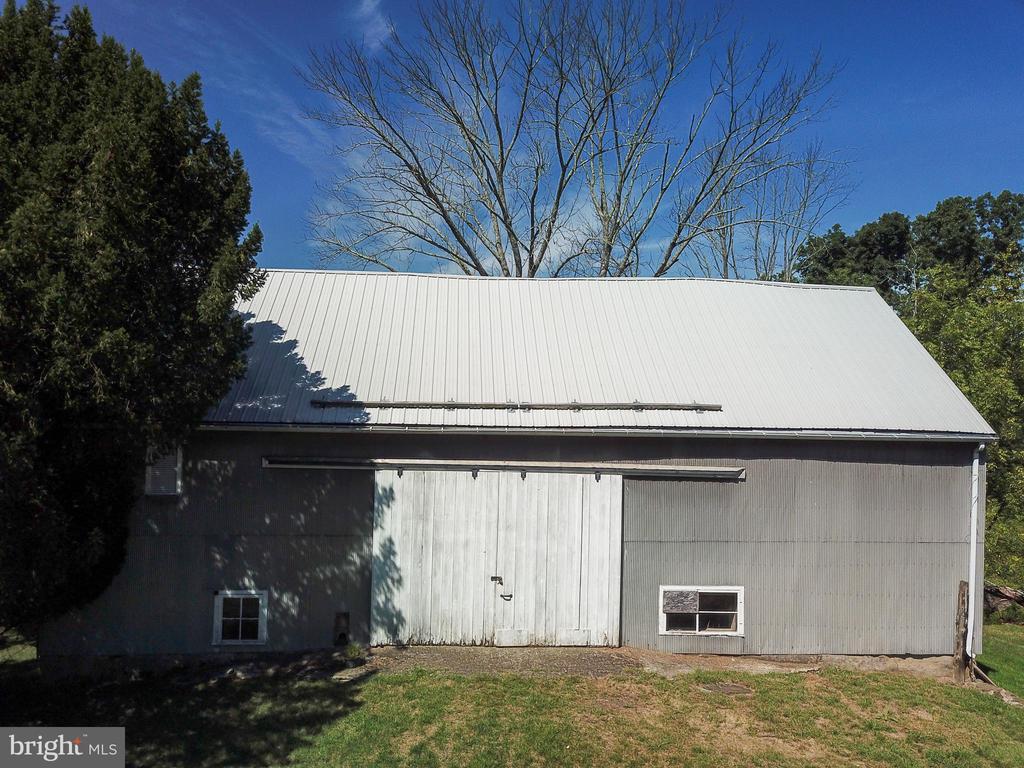 565 HILDEBRANDT ROAD
