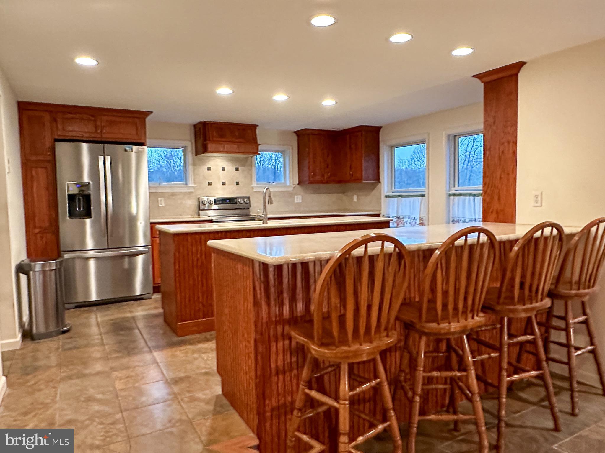 565 HILDEBRANDT ROAD