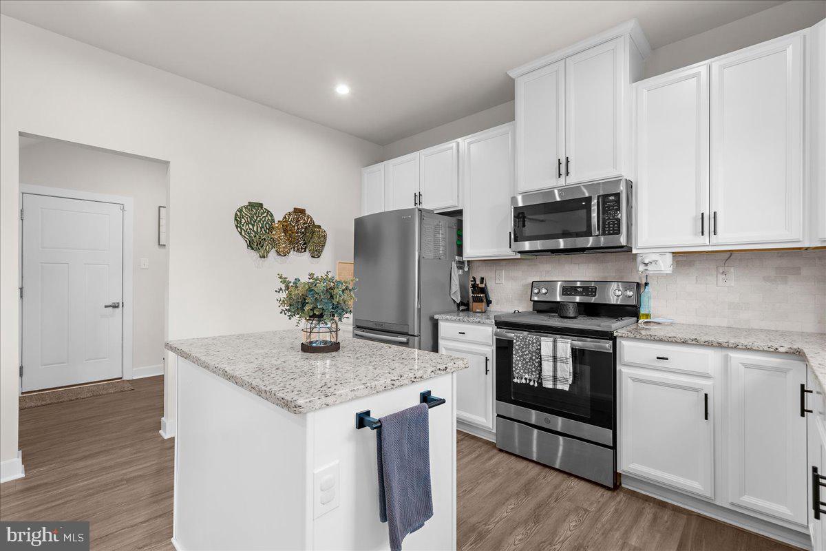 108 WORTHINGTON DRIVE