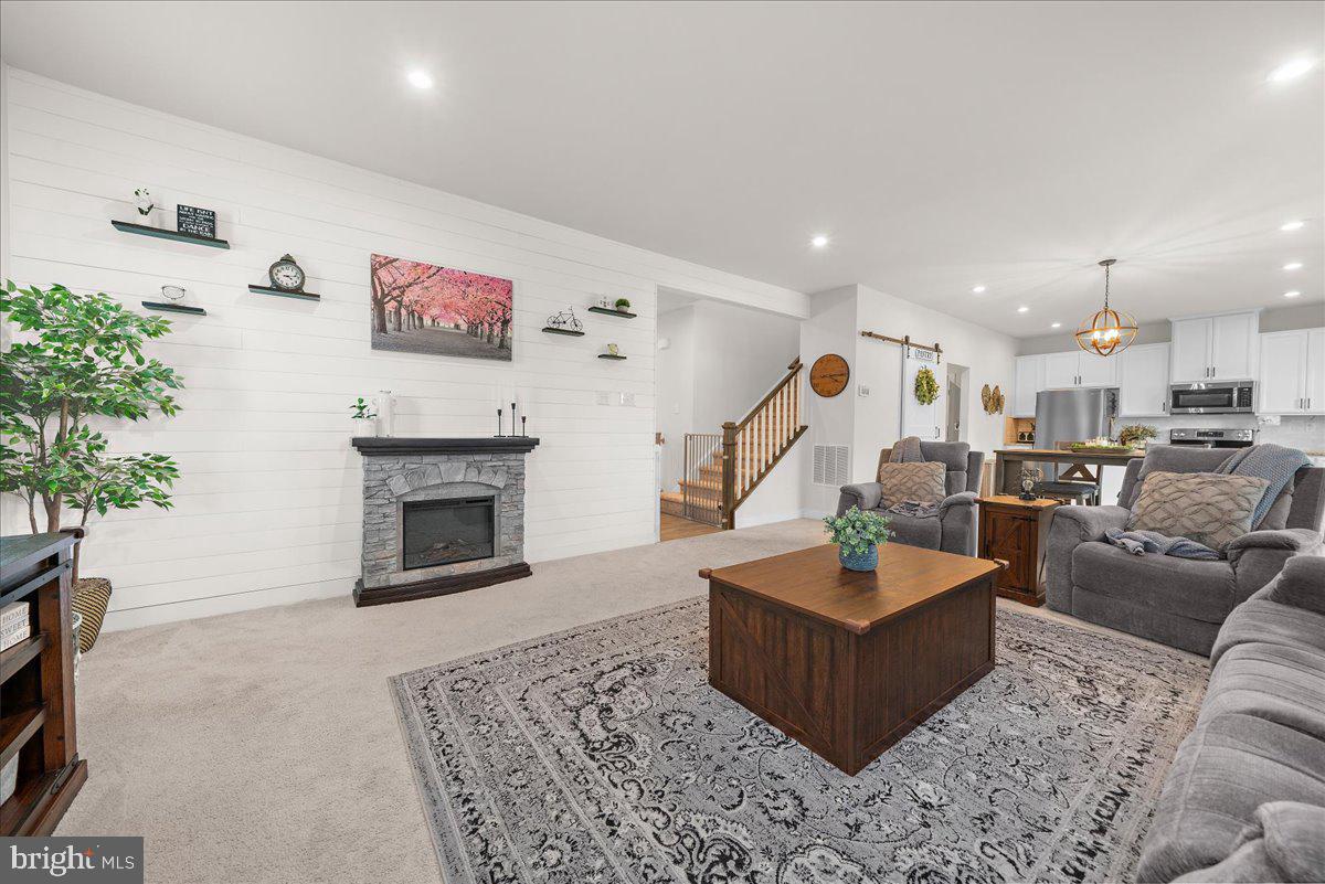 108 WORTHINGTON DRIVE