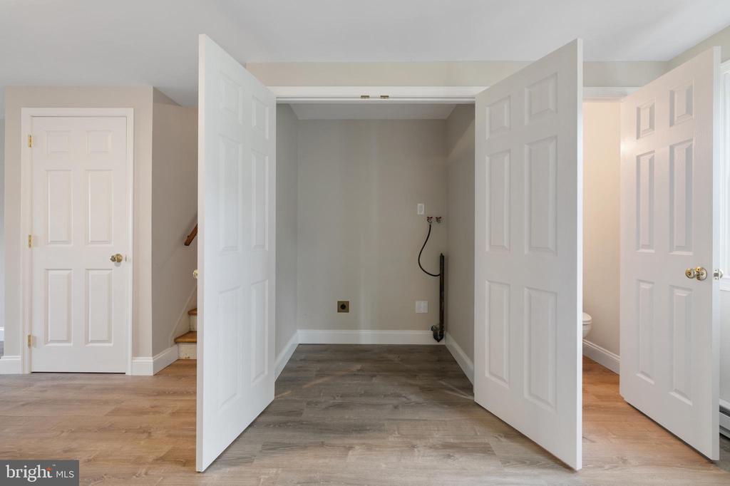 1071 LARSON ROAD