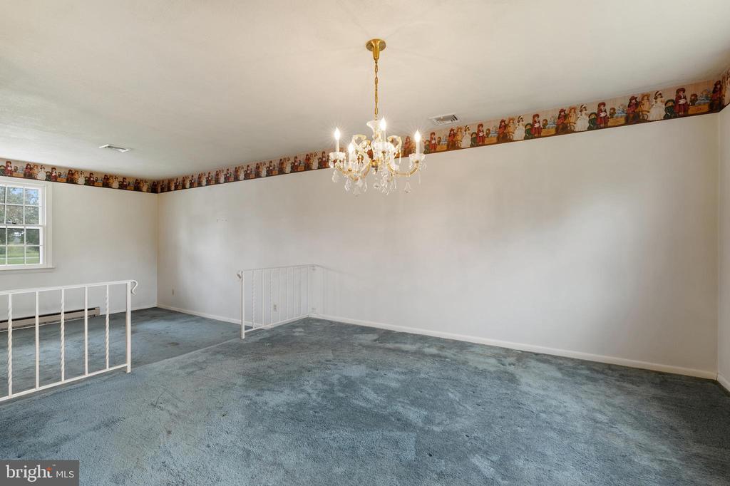 1071 LARSON ROAD