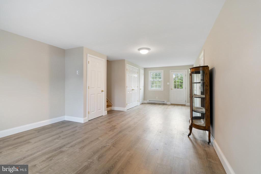 1071 LARSON ROAD