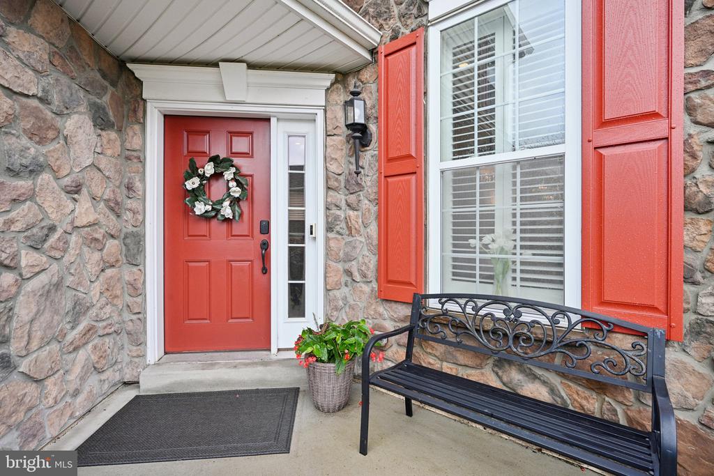 26 IRON HILL WAY