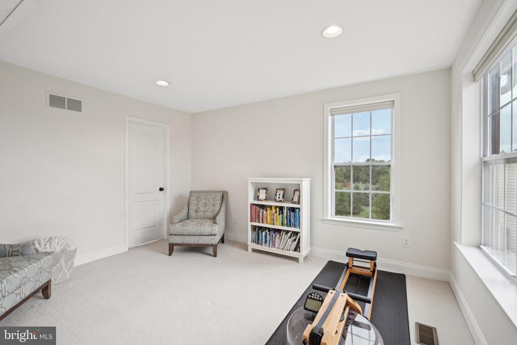 26 IRON HILL WAY