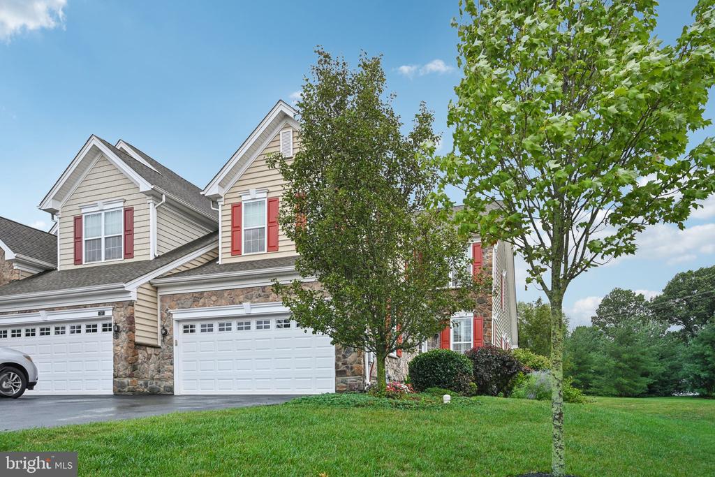 26 IRON HILL WAY