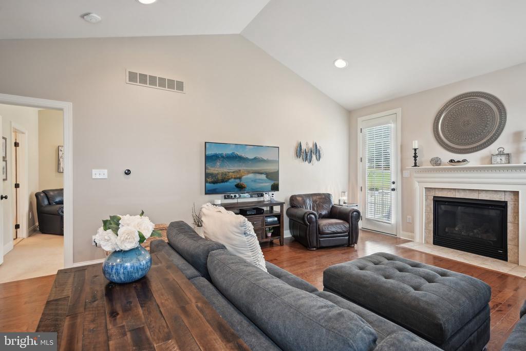 26 IRON HILL WAY