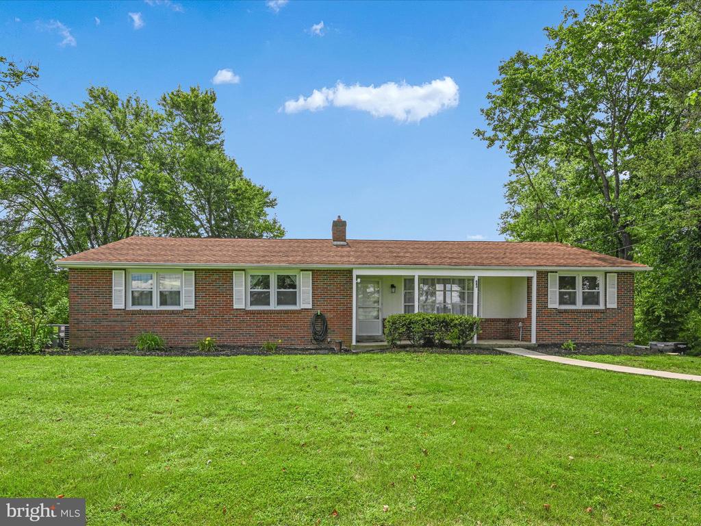 683 SUMNEYTOWN PIKE