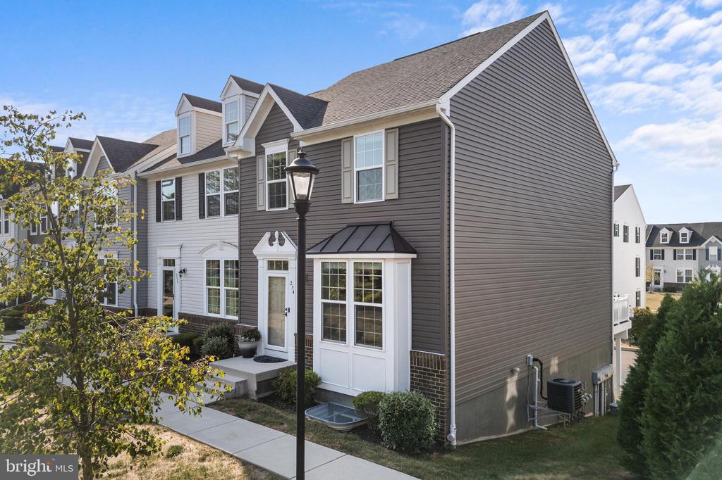 254 MADISON LANE