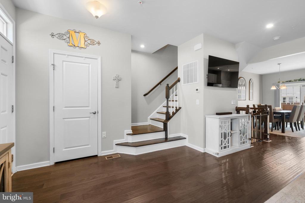 254 MADISON LANE