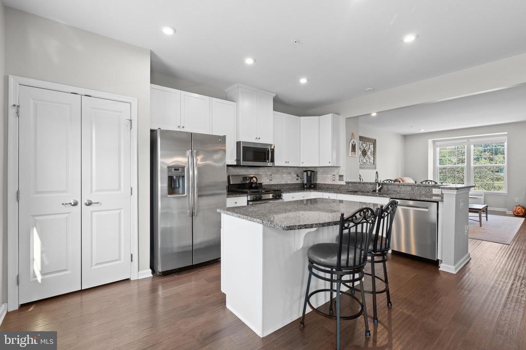 254 MADISON LANE