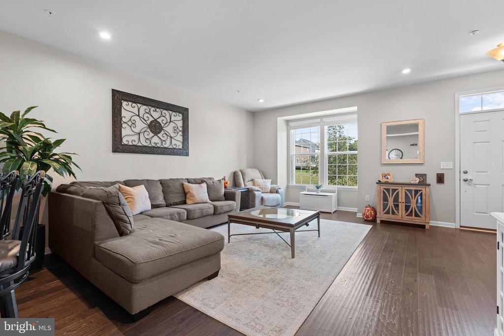 254 MADISON LANE
