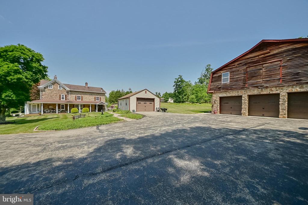 3507 ARCOLA ROAD