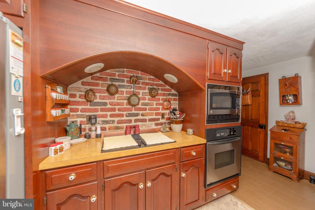 3507 ARCOLA ROAD