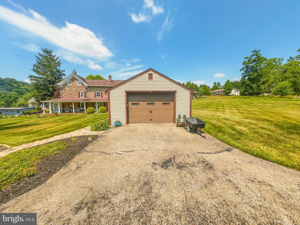 3507 ARCOLA ROAD