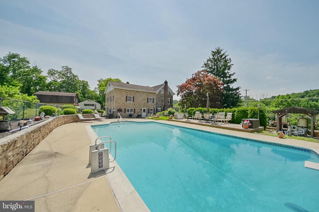 3507 ARCOLA ROAD