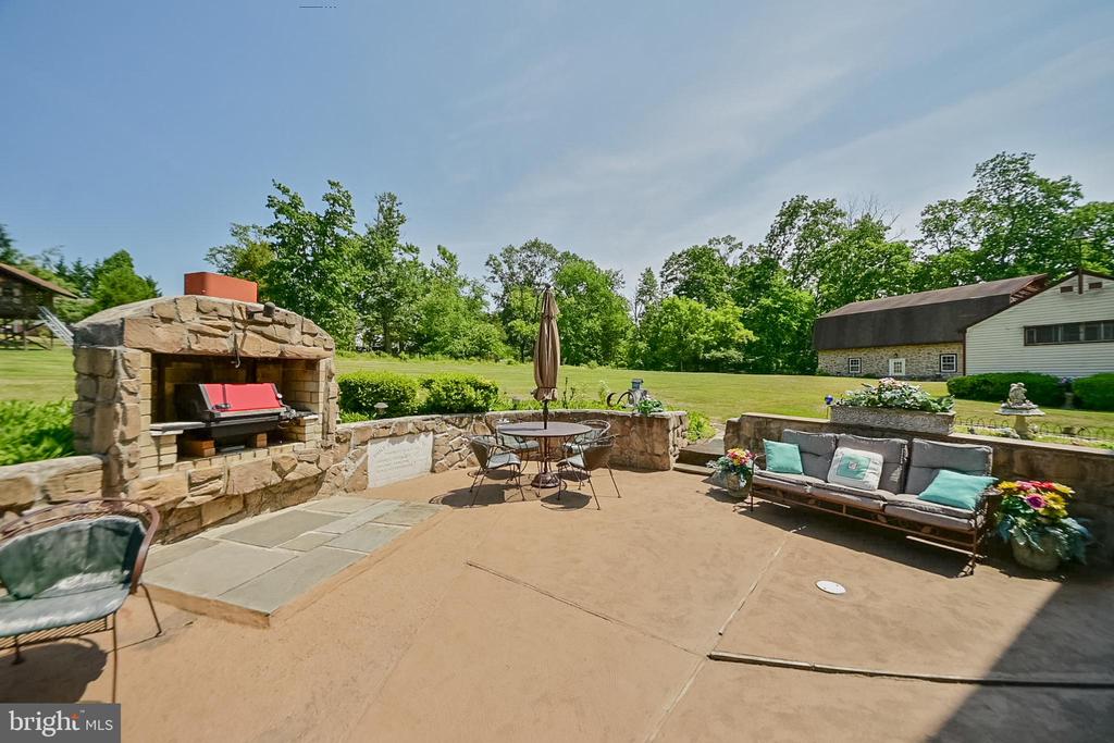 3507 ARCOLA ROAD
