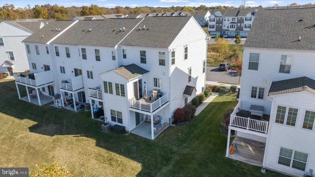 205 CADENCE COURT