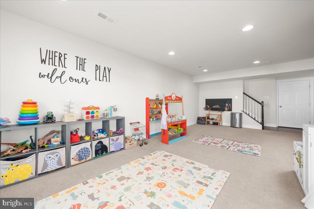 205 CADENCE COURT