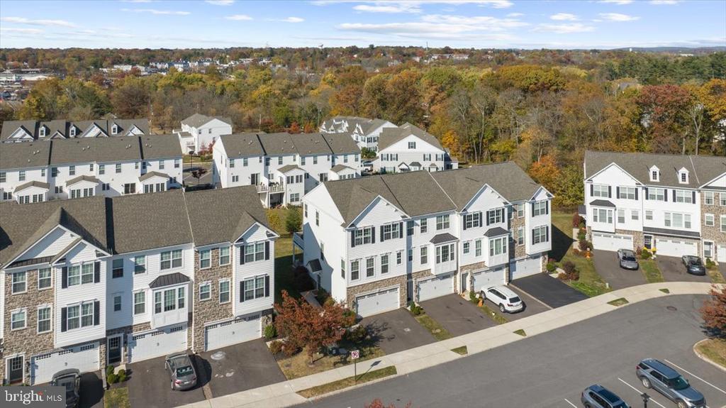 205 CADENCE COURT