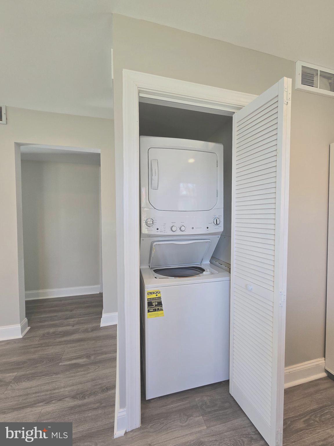 2625 FERNWOOD AVENUE