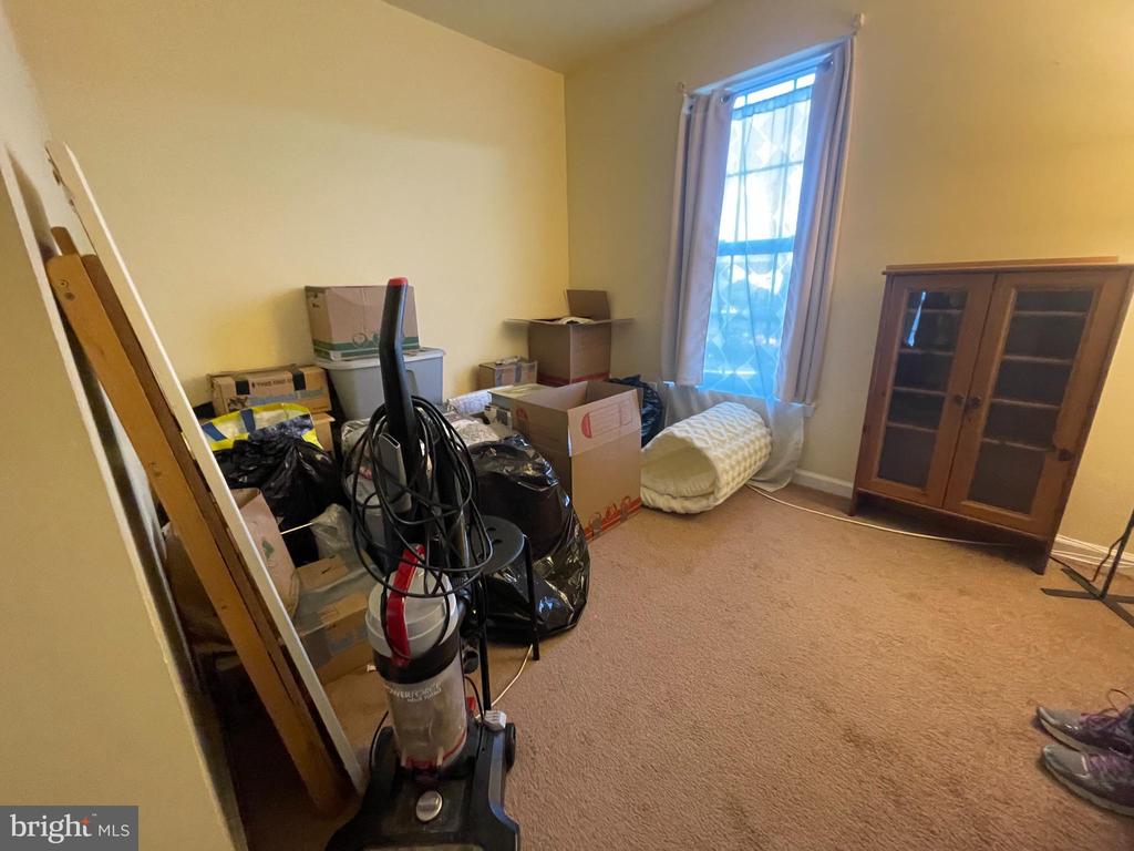 1290 HUNTER LANE