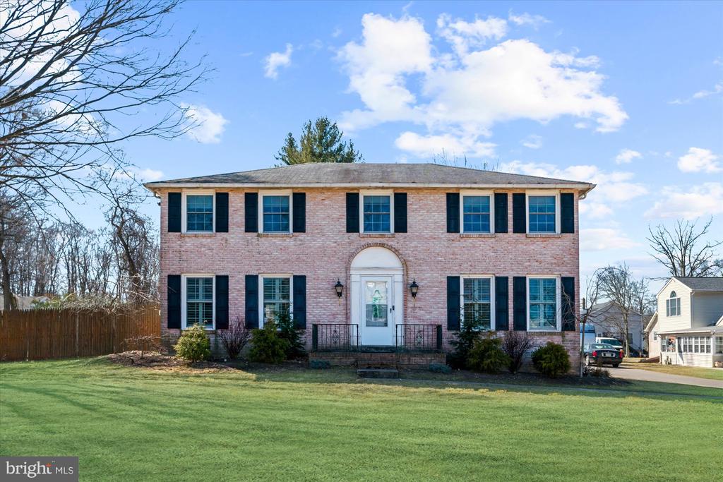 129 ROSEWOOD DRIVE