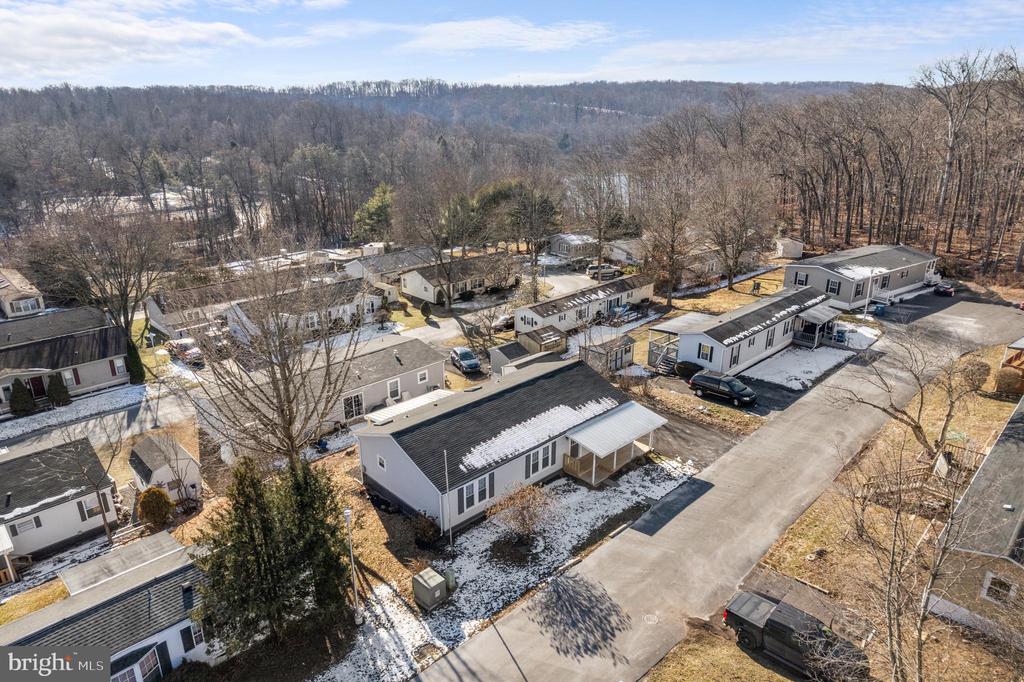 807 HOLLY DRIVE