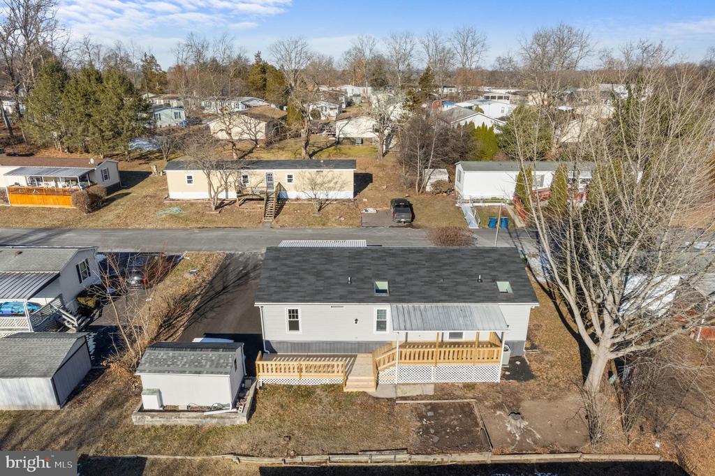 807 HOLLY DRIVE