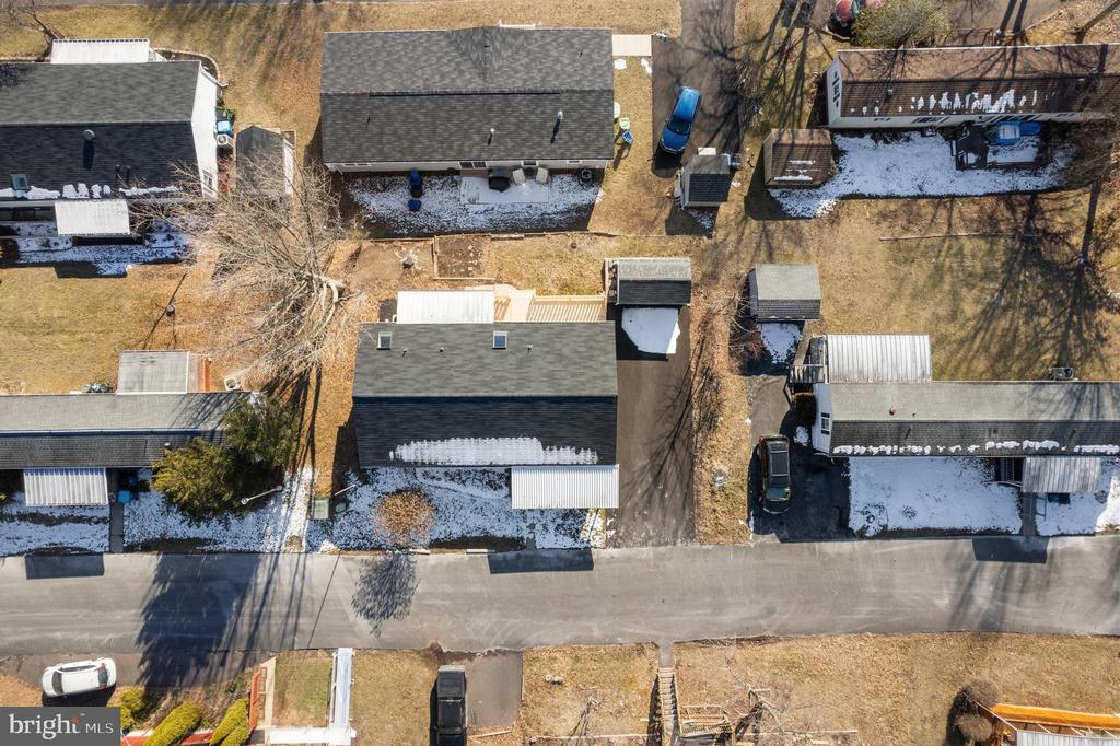 807 HOLLY DRIVE