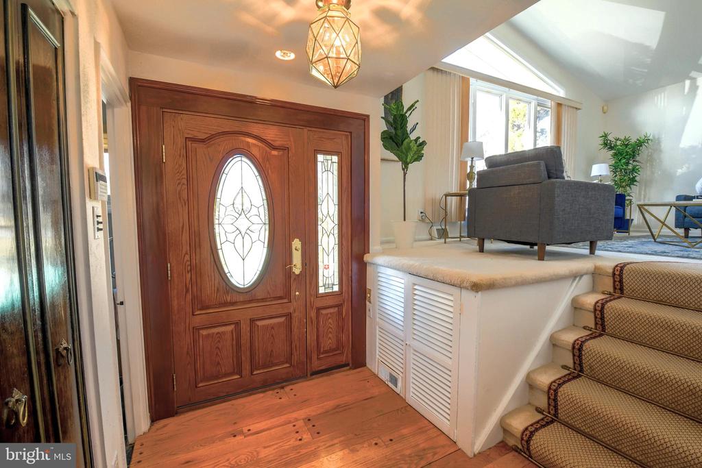 39 RED ROWAN LANE