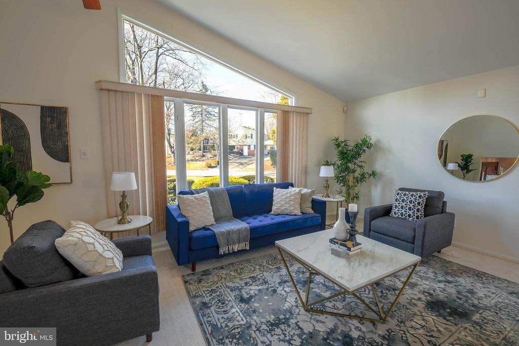 39 RED ROWAN LANE