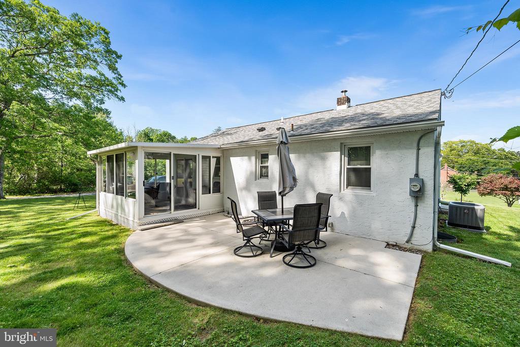 17 PERKIOMEN AVENUE