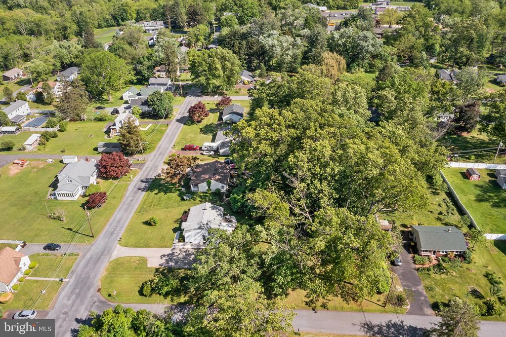 17 PERKIOMEN AVENUE