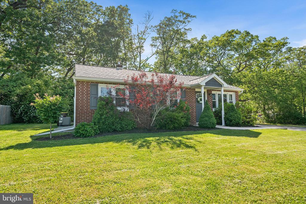 17 PERKIOMEN AVENUE