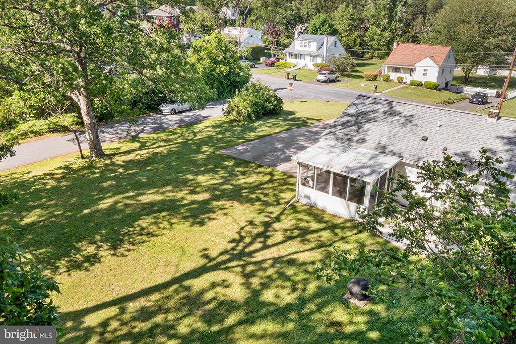 17 PERKIOMEN AVENUE