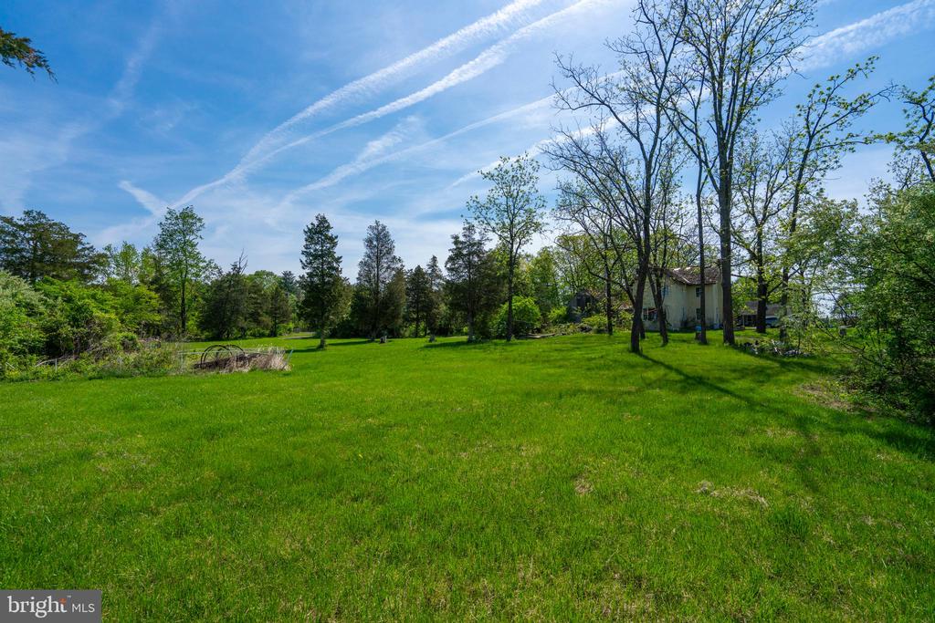495 RIDGE RD