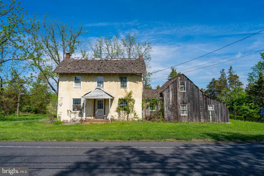 495 RIDGE RD