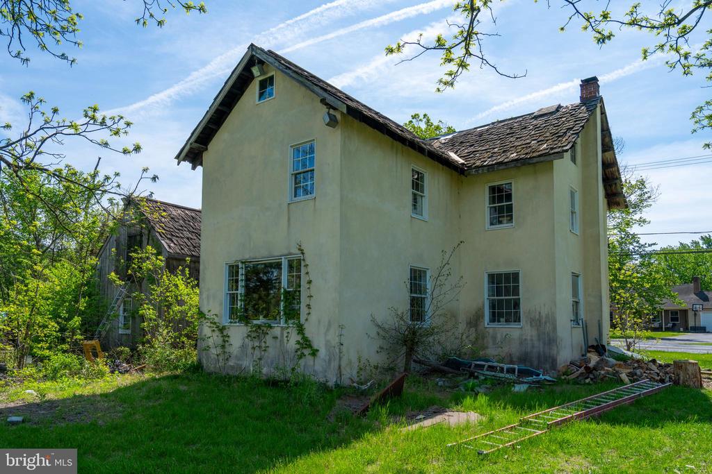 495 RIDGE RD