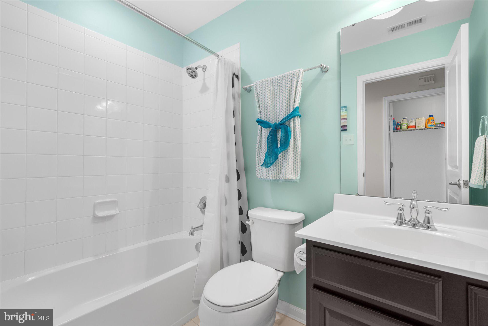 1803 SWEET GUM DRIVE