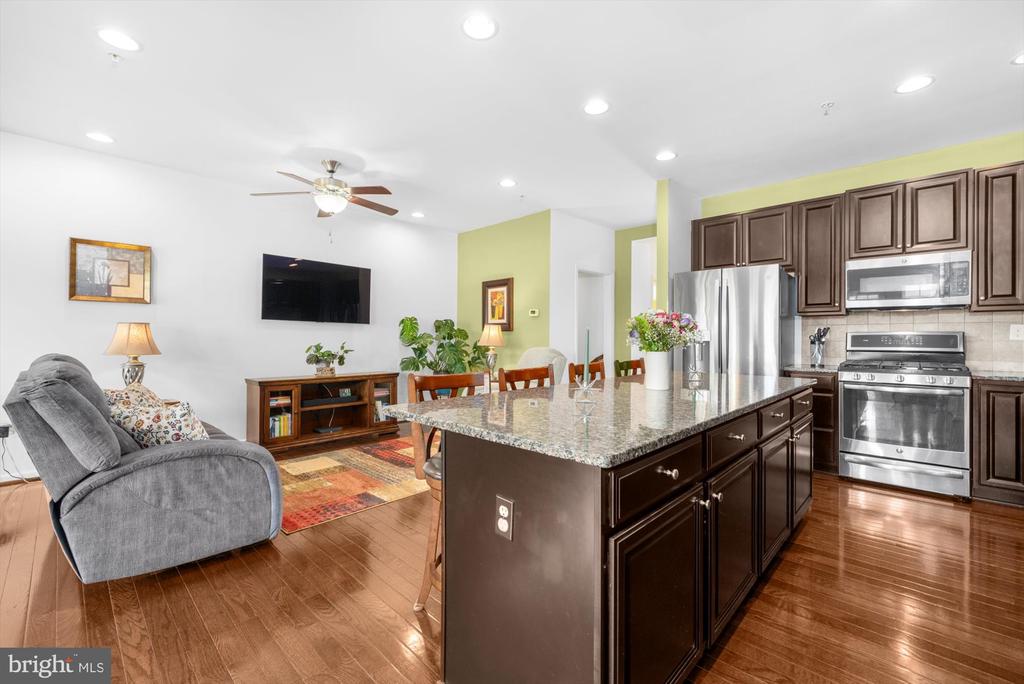 1803 SWEET GUM DRIVE