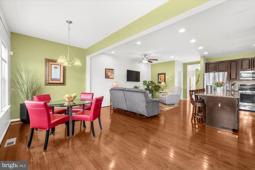 1803 SWEET GUM DRIVE
