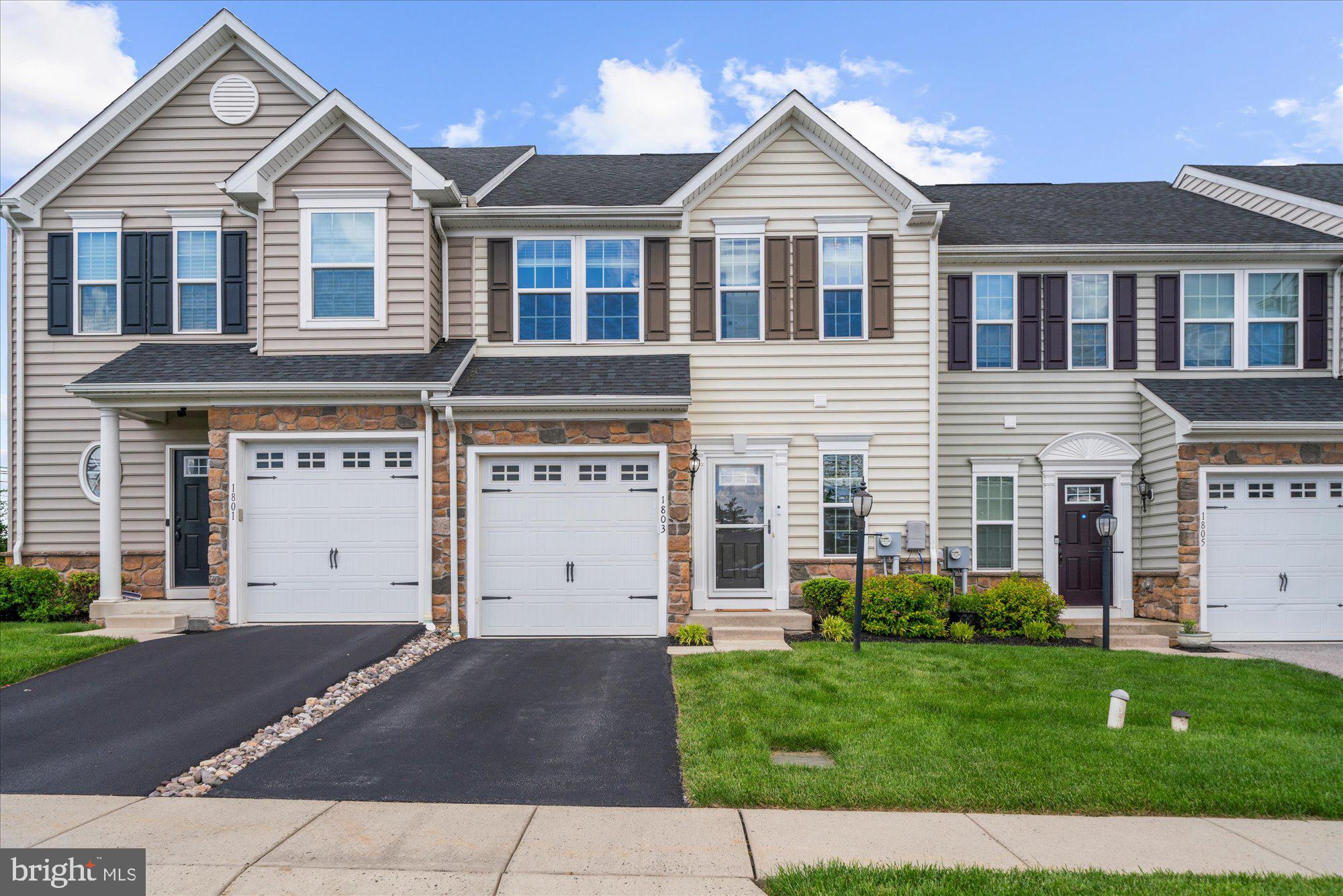 1803 SWEET GUM DRIVE