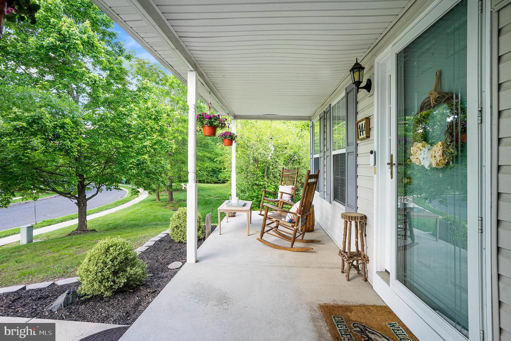 144 IVY LANE