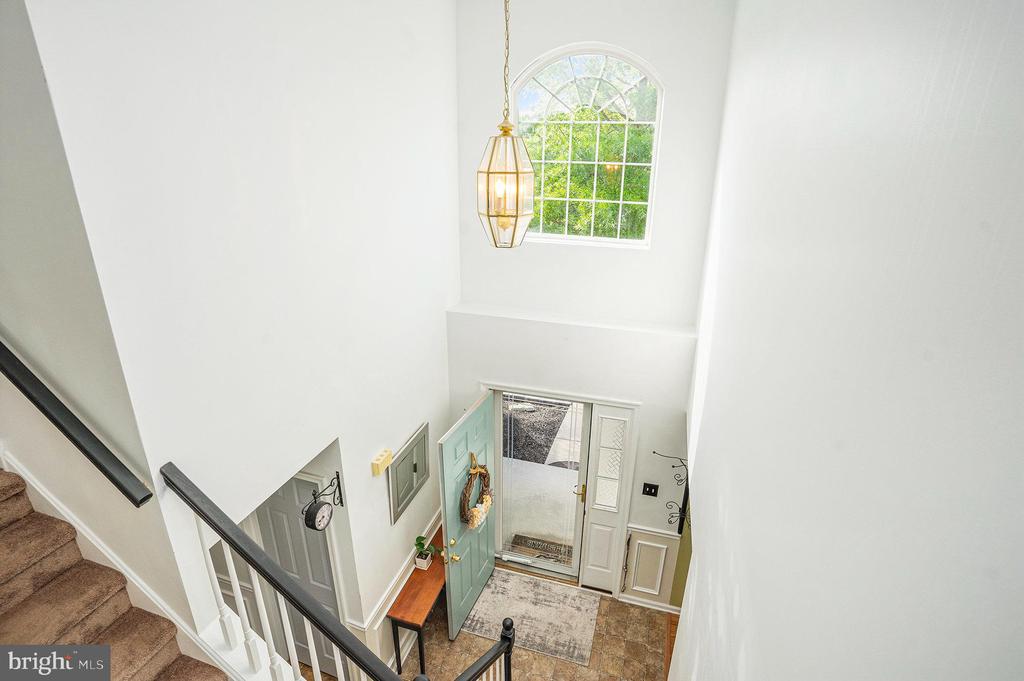 144 IVY LANE