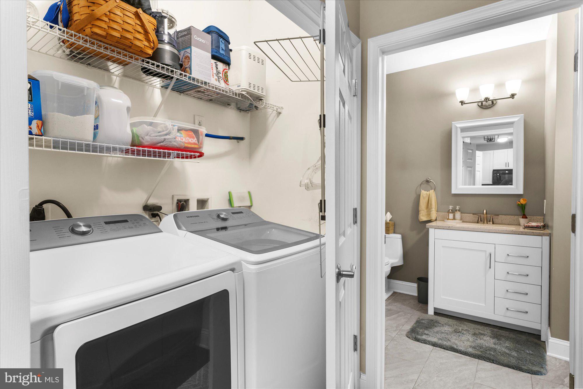 300 W ELM STREET 2235