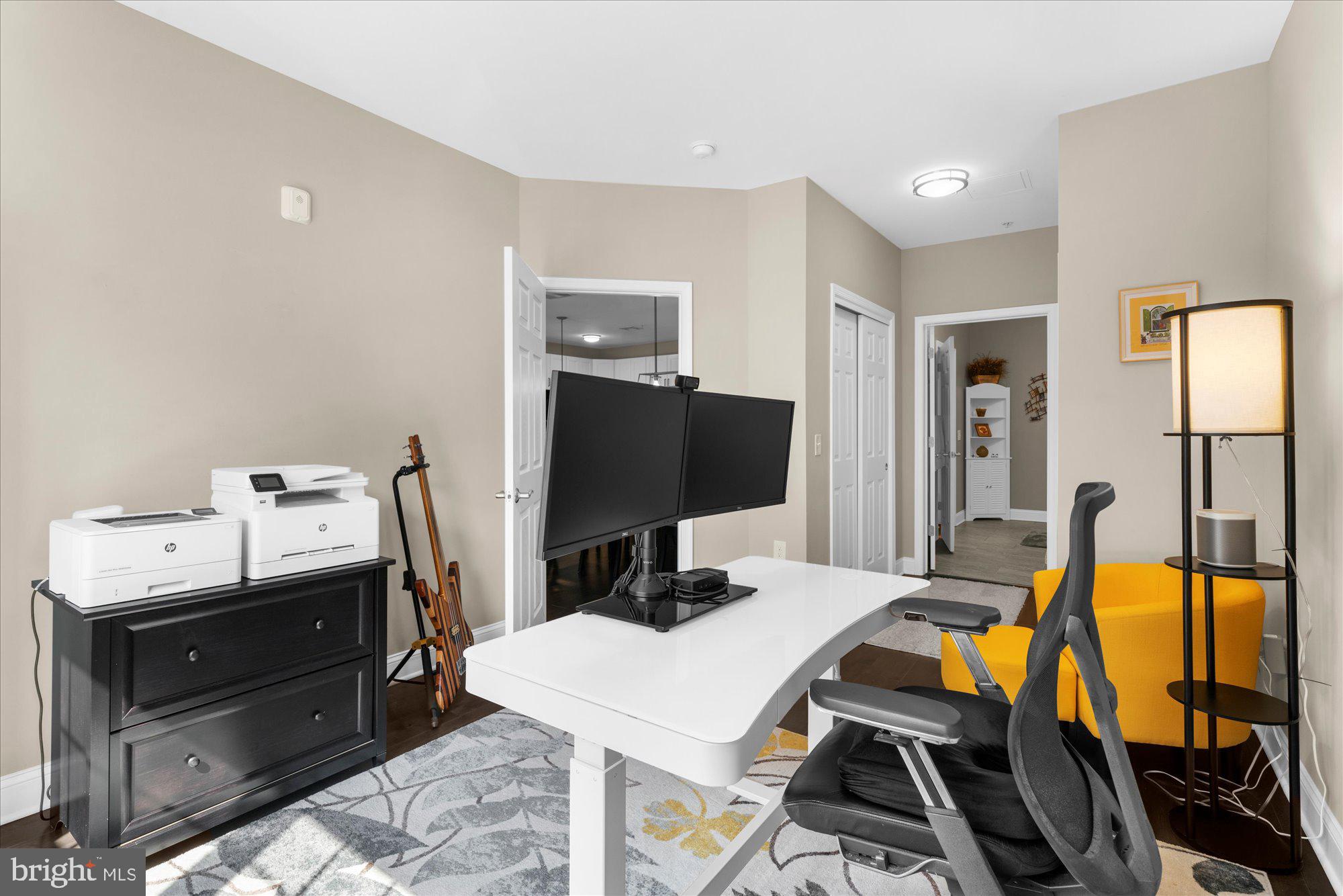 300 W ELM STREET 2235