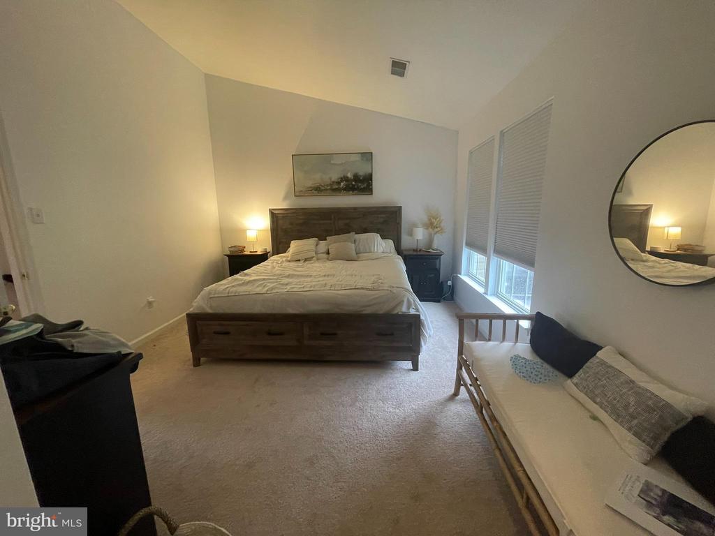 4409 GLENWOOD DRIVE