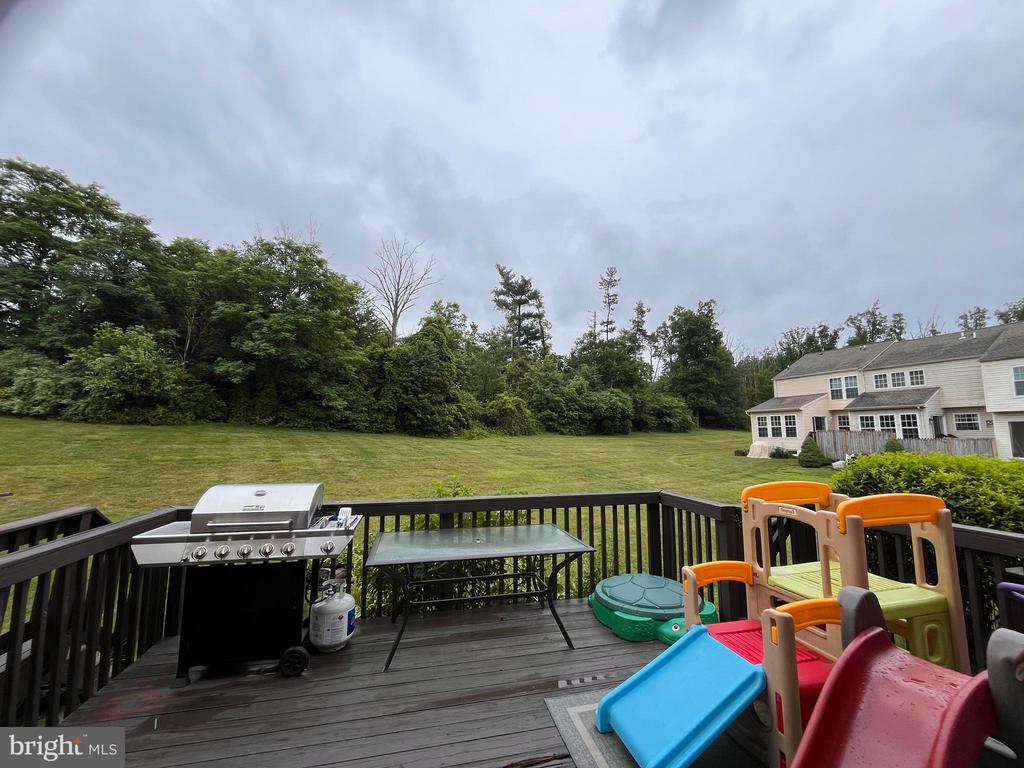4409 GLENWOOD DRIVE