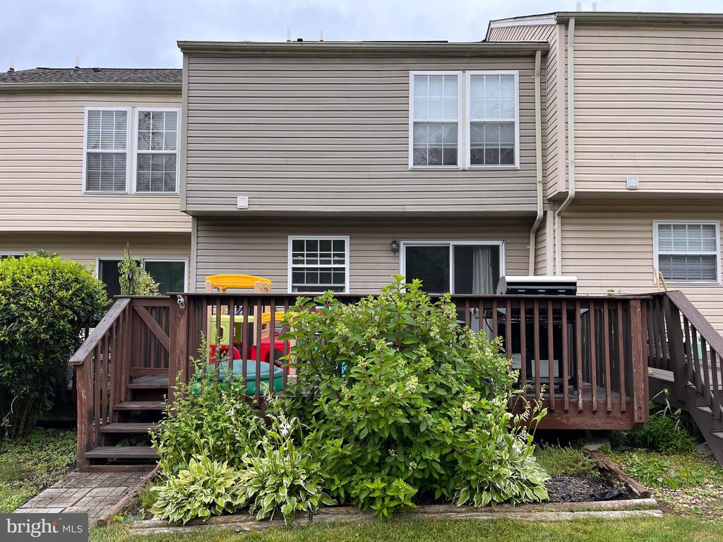 4409 GLENWOOD DRIVE